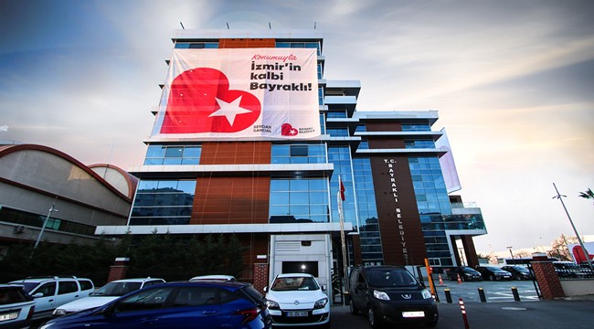 2022/01/1641215137_bayrakli_icin_tanitim_atagi_Izmir-in_kalbi_bayrakli_-2.jpg