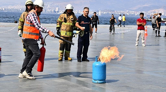 İzmir İtfaiyesi'nden başarılı yangın tatbikatı 