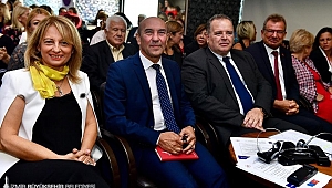 Kadınlar iş hayatındaki rollerini artırmak için toplandı 