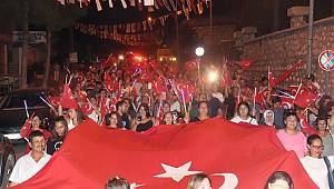 Karaburun Cumhuriyet için tek yürek  