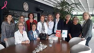 Mavişehir kadın platformu derneği'nden meme kanserine farkındalık 