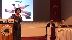 Neptün Soyer, Ardahan'dan tohum-takas şenliği sözü aldı 