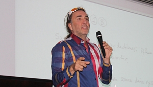 Sanatçı Genco Gülan, EÜ'ye konuk oldu  