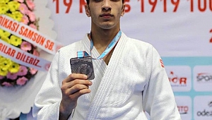 "Şimşek" Kazakistan'dan gümüş çıkardı