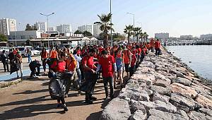 Türk ve Hollandalı öğrencilerden çevre temizliği