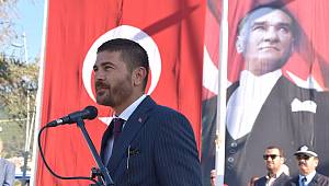 Yeni Foça'da Atatürk heykelinin açılış yapıldı 