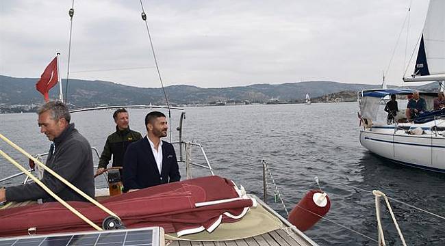 "Atatürk Kupası Yelken Yarışları" Foça'da Yapılıyor 