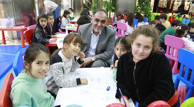 Başkan Uygur'dan öğrencilere tatil hediyesi 