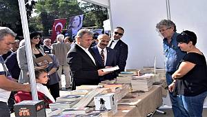 Bornova Kitap günleri yoğun ilgi gördü 