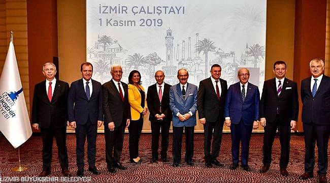 Büyükşehir Belediye Başkanları zirvesi İzmir'de başladı 