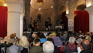 Çeşme'de caz rüzgarı 