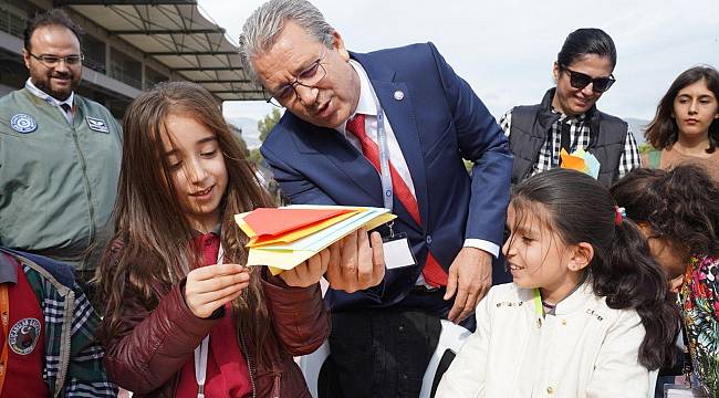 Ege Üniversitesi'nde "Havacılık Şenliği" 