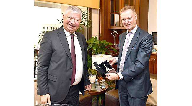 Finlandiya Büyükelçisi İzmir Büyükşehir Belediyesi'ni ziyaret etti  