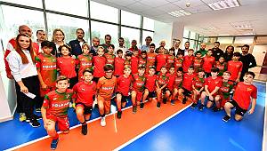 Göztepe ve Karşıyaka'nın genç yeteneklerinden dostluk mesajı 