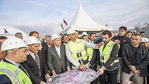 İzmir'de tarihi açılış 