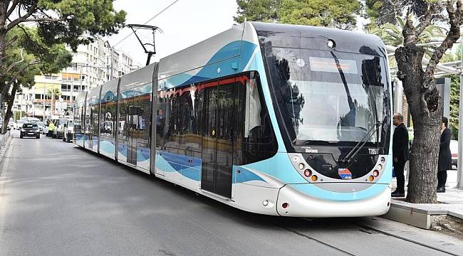 İzmir'de tramvay 50 milyon yolcu taşıdı 