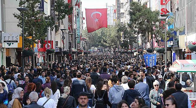 Sokağa çıkma kısıtlamaları 1 Temmuz'da sona eriyor 