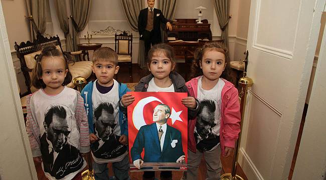 Karşıyakalı çocuklar Atatürk'ün izinde!  