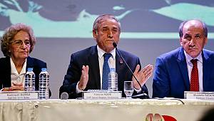 Konak'ta 'Türkiye'de Öğretmen Olmak' paneli 