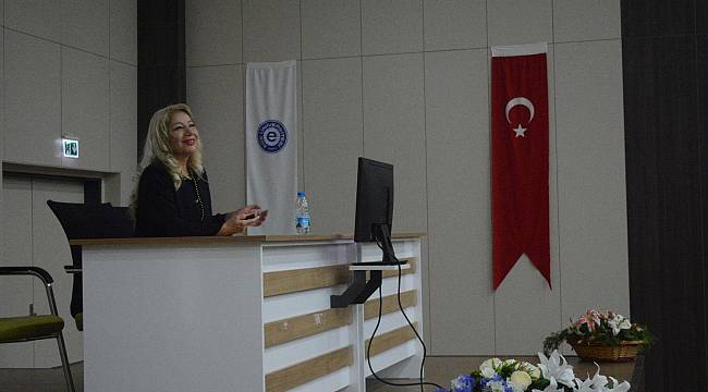 "Kurtuluştan Kuruluşa Geçerken Atatürk'ün Evliliği''  