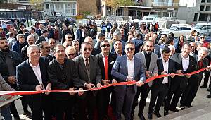 Menemen'de Başkan Aksoy açılışa doymuyor 