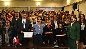 Başkan Tugay 'Kadın Erkek Eşitliği Şartı'na imza attı 