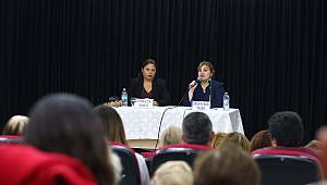 Bayraklı'da 'İnsan Hakları' paneli 