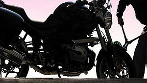 Foça'da biri Suriyeli üç motosiklet hırsızı yakalanarak tutuklandı