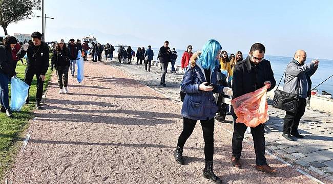 "İyilik var" diyenlerden farkındalık için kıyı temizliği 