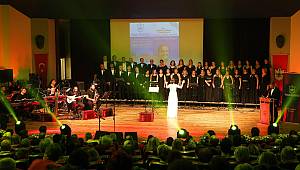 Konak'ta Erdura ile nostalji rüzgarı esti 