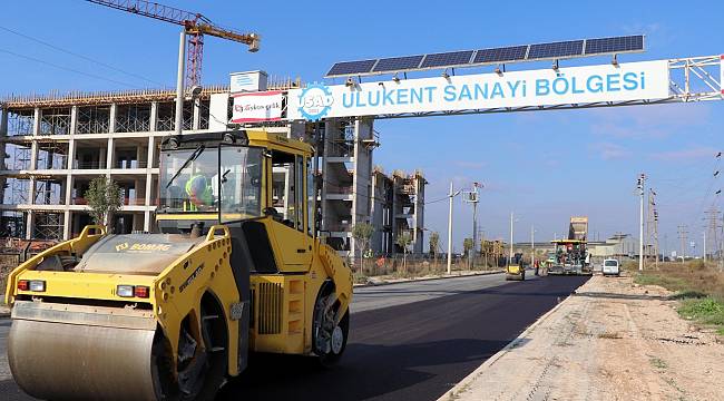 Ulukent OSB'de yollar yenileniyor  