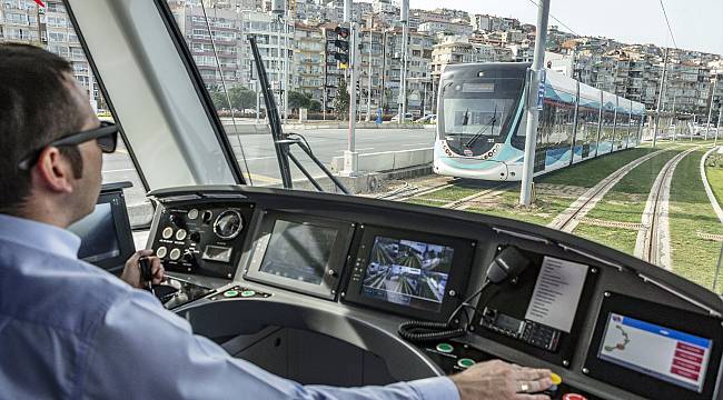 İzmir tramvayla 100 bin ton karbondioksit emisyonunu engelledi 