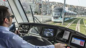 İzmir tramvayla 100 bin ton karbondioksit emisyonunu engelledi 