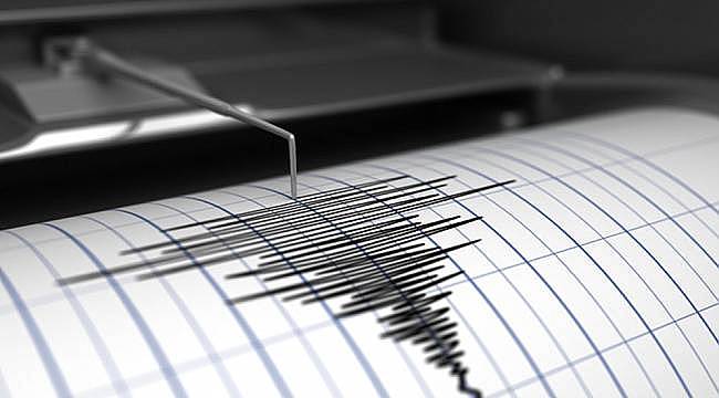 Manisa'da korkutan deprem!  