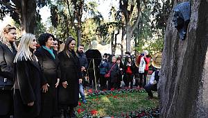 Zübeyde Anne, Karşıyaka'daki kabri başında anıldı 