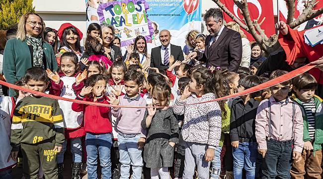 Bayraklı da Masal Evi'ne kavuştu 