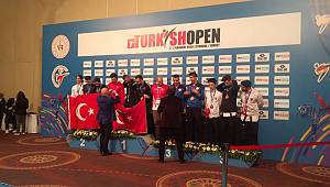 BAYRAKLI'DAN MİLLİ TAKIMA 8 SPORCU 