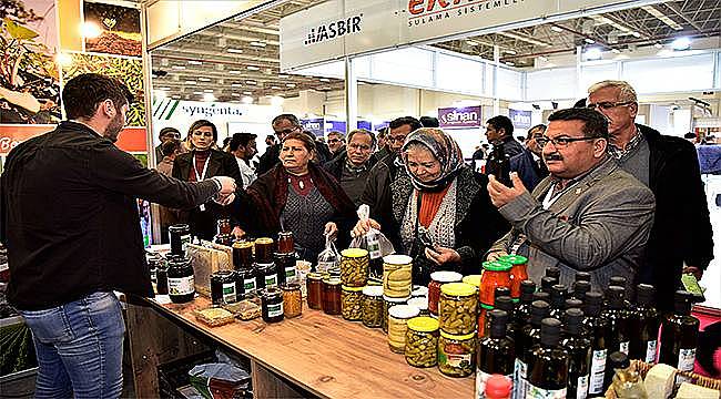 Bornova Belediyesi tarım alanındaki çalışmaları ile fark yaratıyor 