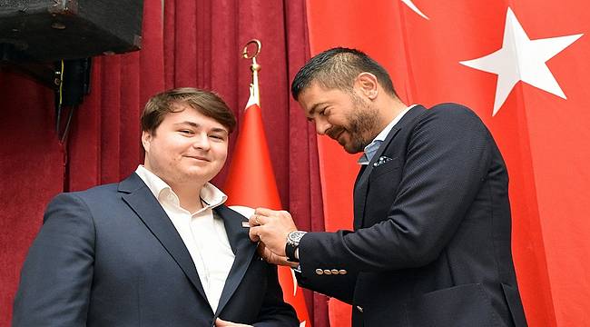 CHP Foça Gençlik Kollarında Yeni Başkan Caner Aktan 