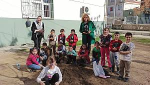 EFES SELÇUKLU ÇOCUKLAR YERLİ TOHUMLA TANIŞIYOR  