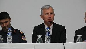 Foça'da halk toplantısı yapıldı 