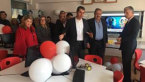 FOÇA'DA ORTAOKUL ÖĞRENCİLERİNE ROBOTİK KODLAMA SINIFI
