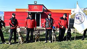 İtfaiyenin arama köpekleri hayat kurtarıyor 