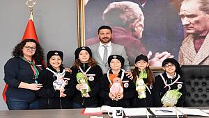 Küçük izciler Başkan Gürbüz'ü ziyaret etti 