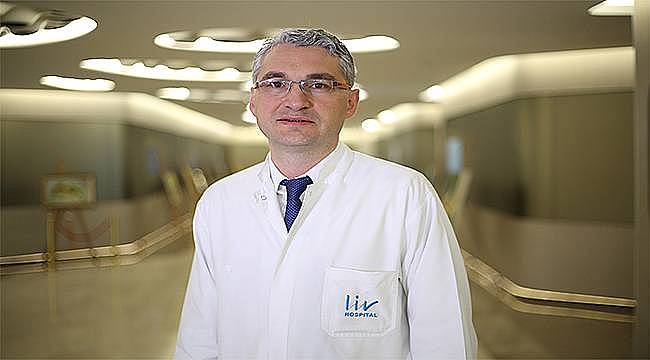 Prof. Dr. Erden Ertürer anlattı: Teknolojinin Aşırı Kullanımı Ağrı Yapıyor 