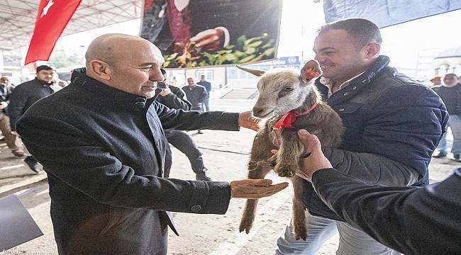 Torbalı'da çiftçilere 173 hayvan dağıtıldı  