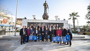 Tunç Soyer Urlalı muhtarlarla buluştu 