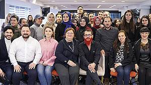 Ünlü modacı Tanju Babacan öğrencilerle buluştu