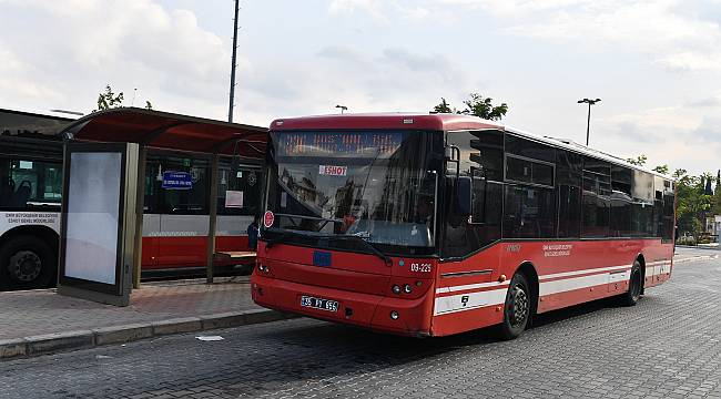 İzmir'de toplu taşıma kullanımı hafta sonu yüzde 77 oranında azaldı 
