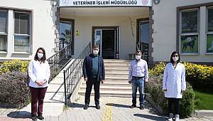 Başkan Tugay'dan veteriner hekimlere anlamlı ziyaret